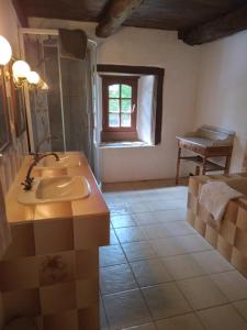 Maisons de vacances Bri56 - Mohon - Coetservy : photos des chambres