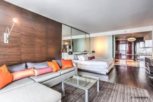 Strip View - Luxurious Studio at Palms Place