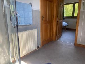 Drummond House - Pets welcome free, 3 acres of gardens, free parking