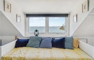 1 Bedroom Cozy Home In Mesinge