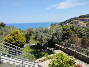 Rhea Panorama sea view house - 4hvězdičkové hotely ve městě Kókkinon Nerón