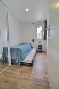 Chalets Vacances a 6 dans ce beau chalet avec piscine : photos des chambres