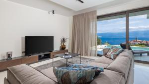 Modern Luxury Villa Olive 