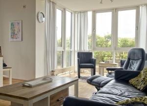 Weitblick- ideal gelegene Familienwohnung mit Charme