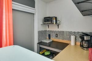 Daytona Beach Vacation Rental with Community Pool!