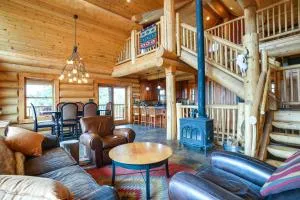 Log Cabin on Private 45-Acre Ranch in Florissant! - Tarryall