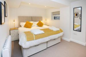 Central Ripon apartment - view of the Cathedral!