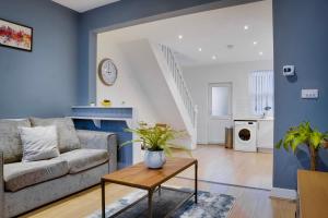 Birkenhead - 2 bedroom house