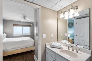 PCB Emerald beach retreat