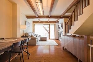 Casa Artiga de Lin by SeaMount Rentals