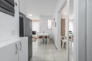 Sea Breeze Pines Retreat by PS