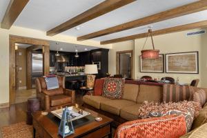 Edgemont 2603 - Luxury Ski-in Ski-out Condo