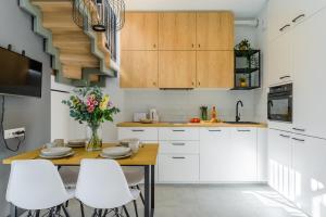 City Break P&O Apartments Olbrachta - Wola