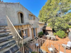 Villa Chateaubriand sur Hyères proche du centre