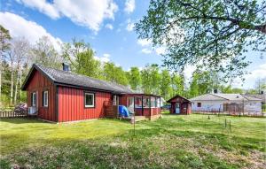 obrázek - Awesome Home In Ljungby With Wifi And 3 Bedrooms