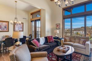Edgemont 2707 - Luxury Ski-in Ski-out Condo