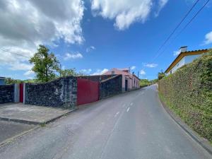 Capelas House Family