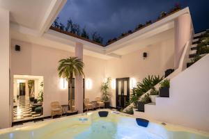 HOLT Hotel De Mi Independencia Double Queen Room