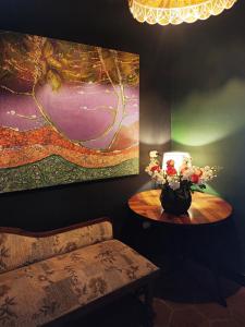 Komodo Hotel