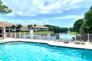 Luxury condo near Wiggins pass beach & park - 4hvězdičkové hotely ve městě Naples