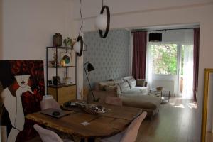 Athenee apartment