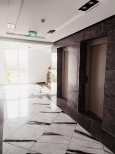 Christopher Apartment