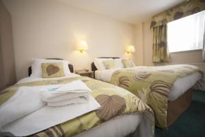 Twin Room room in The White Swan Halifax