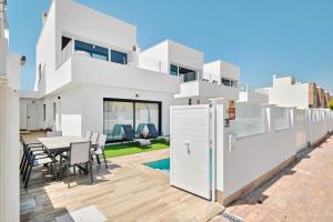 Villa Blanco with private pool