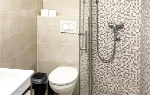 Stunning Home In Punat With Kitchen