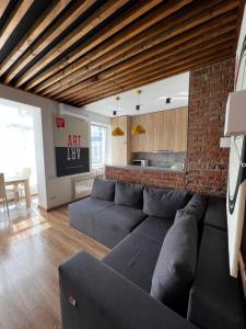 Brick Apart Melnyka10