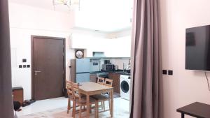 Sweet Home Apartment Suites