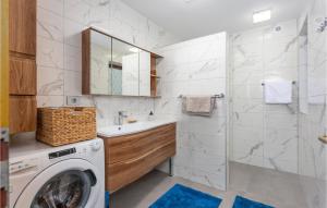 Stunning Home In Muraj With Kitchen