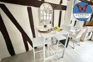 Appartements Le Petit Raspail charm and authenticity : photos des chambres