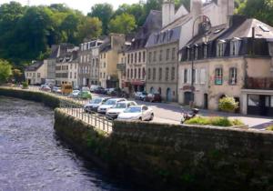 Maisons de vacances Maison de 2 chambres avec wifi a Quimperle : photos des chambres