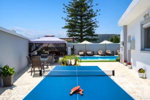 Pervolia House Private Pool Near Airport