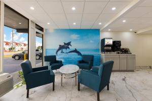 Red Roof PLUS & Suites Virginia Beach - Seaside