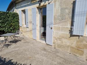 Appartements LA MAISON DES VIGNES SAINT EMILION : photos des chambres