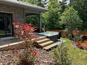 Évasion luxueuse avec spa privatif, golf et activités pour tous au Chambon-sur-Lignon - FR-1-582-369