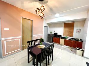 Aqils Homestay near Drawbridge, KTCC, Mayang mall