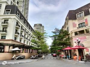 Happiest Homestay 1 - Manor Crown Hue