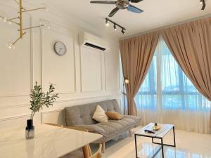Netflix Two Bedroom Troika Kota Bharu Homestay 118
