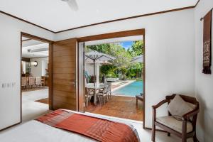 Villa Champa - Family Friendly Accessible villa inc Pool Fence and Car and Driver