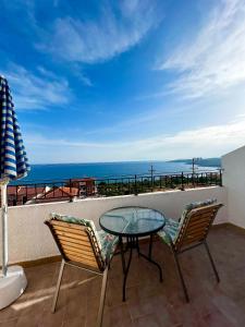 Ocean Front Studios 77