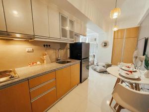 Chic and Cozy Studio Viceroy Residences Taguig