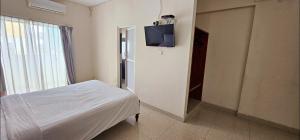 The Lion Pub & Hotel