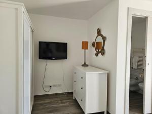 Residenza Lamandia - private villa by MONHOLIDAY