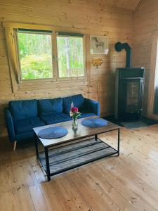 Domek z balią w lesie na Mazurach