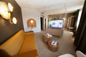 Hotels Kyriad Prestige Hotel Clermont-Ferrand : photos des chambres