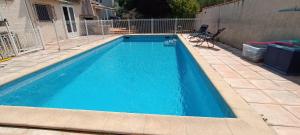 Appartements Grand Duplex DANS villa familiale 3CH 7 PERS JARDIN, PISCINE : photos des chambres