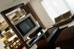 Cosy Spacious Homestay in Central Batu Pahat with Wifi & GENTING Clubhouse - Kampong Parit Jelutong